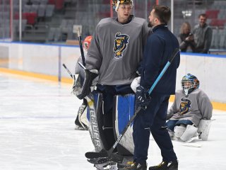 Бердин продлил контракт с «Сочи»